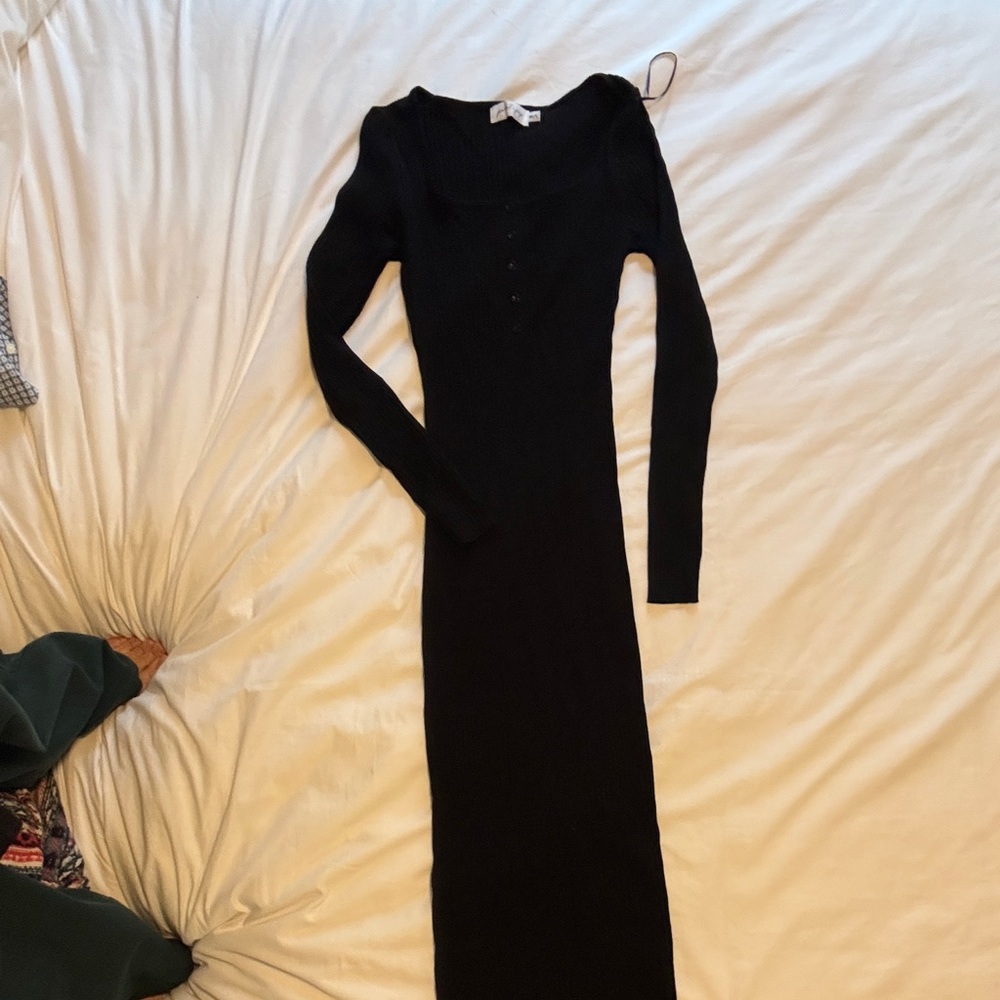 Long sleeve ribbed midi dress